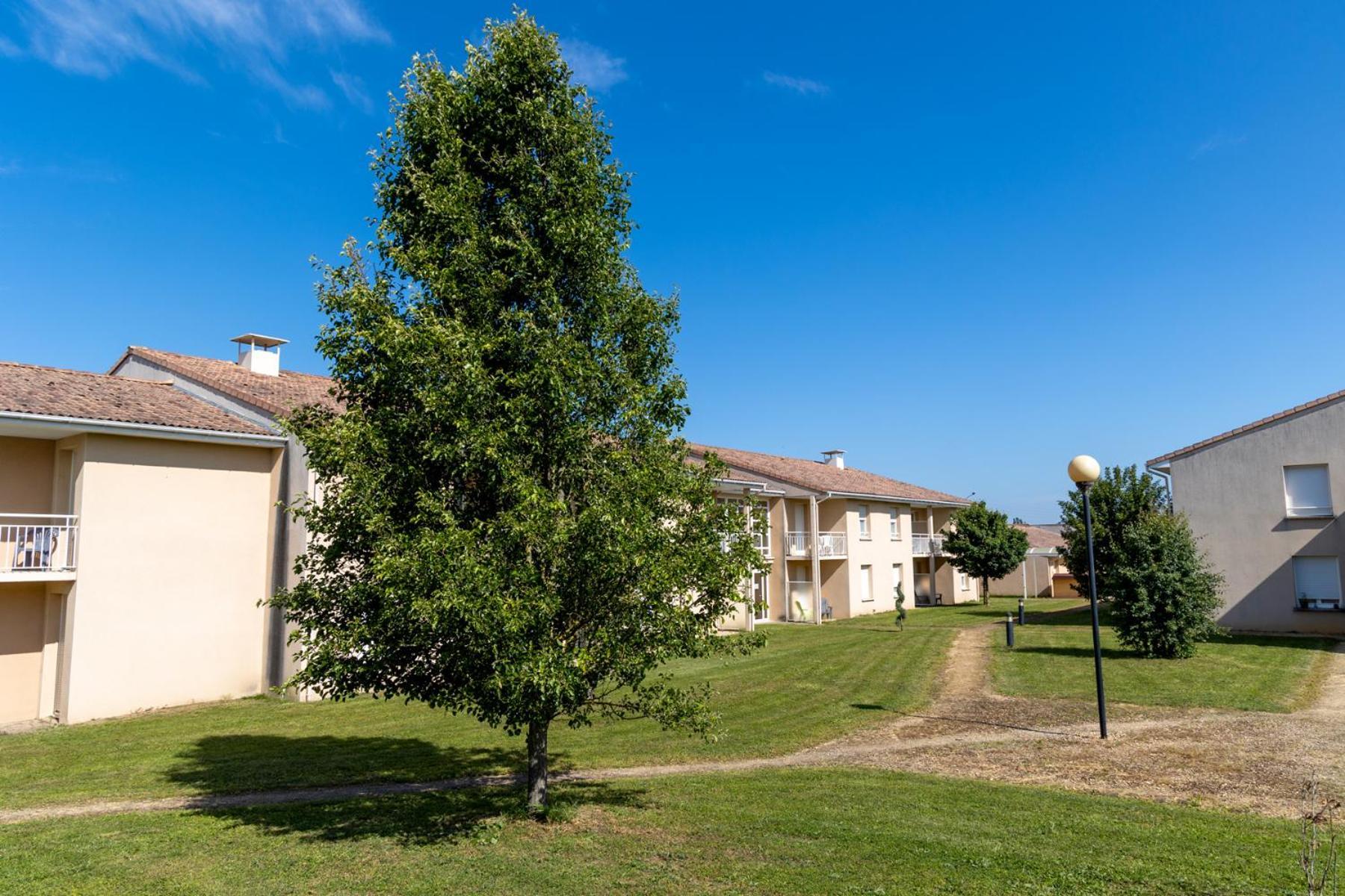 Patio Parc Residence Argenton-l'Eglise Екстер'єр фото